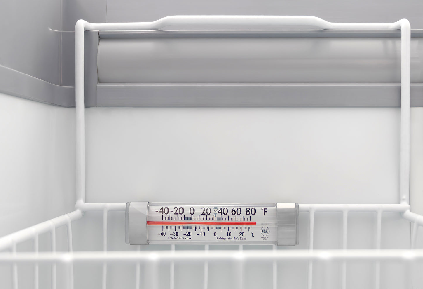 Congelador Paletero tapa cristal curvo CHPC360 IceHaus capacidad de 360 litros