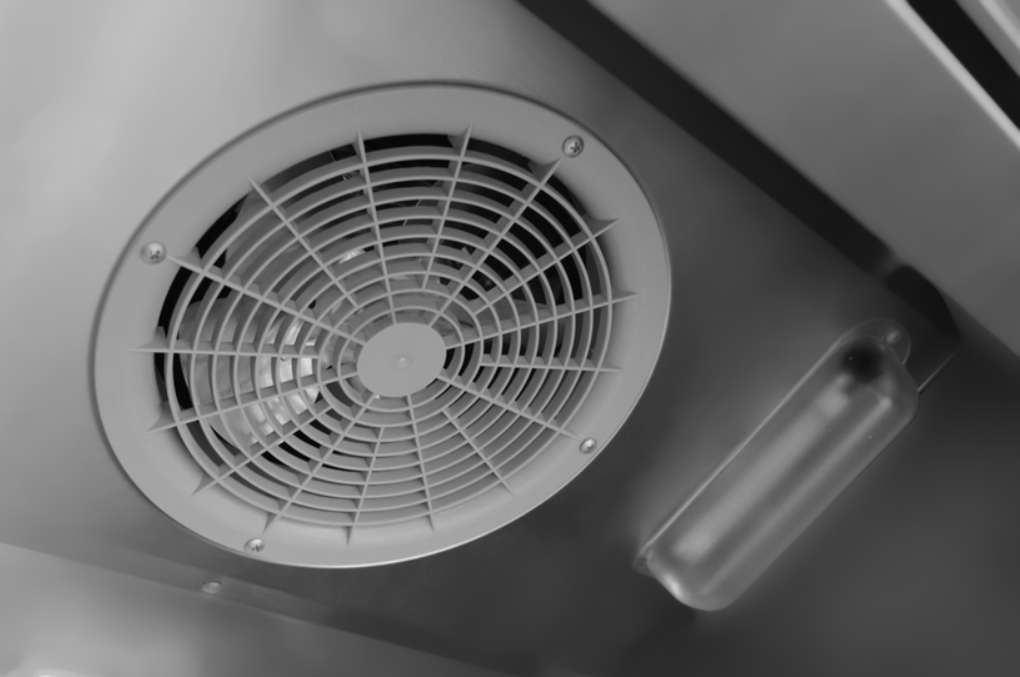 Congelador Vertical Comercial 2 puestas de cristal CV2PCSS01 Icehaus 47 pies -22° a -18°C 110V